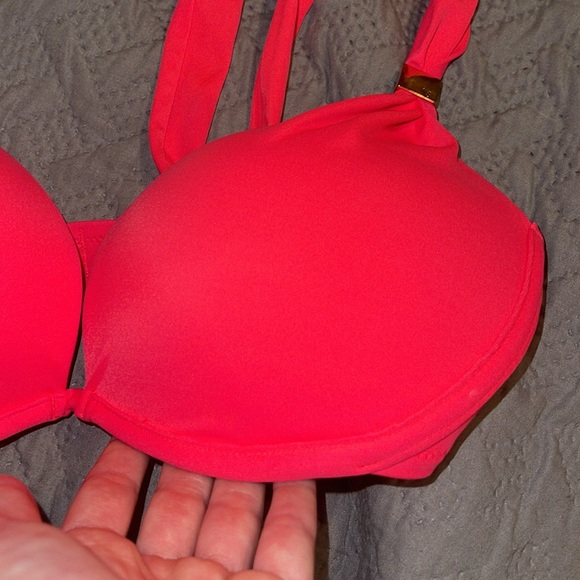 Victoria’s Secret bathing suit top - Picture 5 of 5